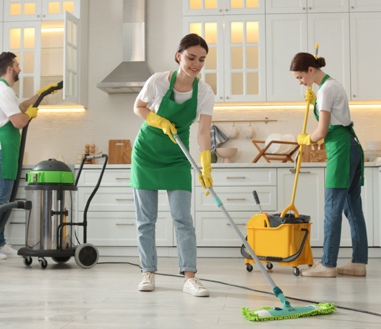Professional house cleaning service San Francisco team at work